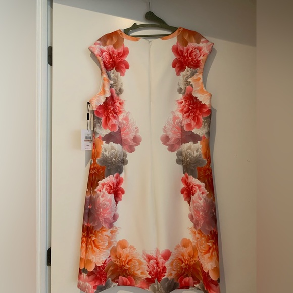 Calvin Klein white dress with pink/orange Floral pattern. size 12. Above knee - Picture 2 of 4